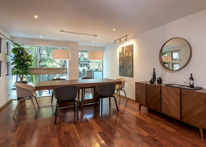 Apartment Grand Cinema & Jacuzzi