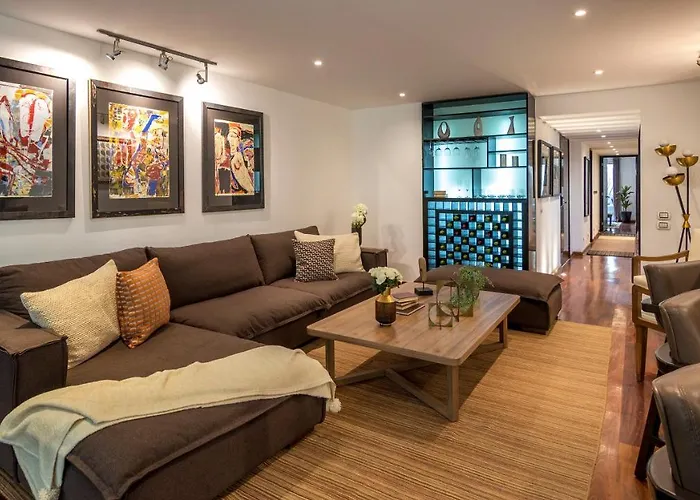 Apartment Grand Cinema & Jacuzzi *